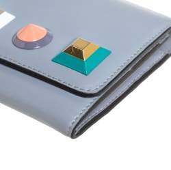 Pre Owned محفظة فندي جلد رصاصي مرصعة بسلسلة