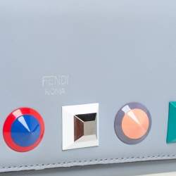 Pre Owned محفظة فندي جلد رصاصي مرصعة بسلسلة