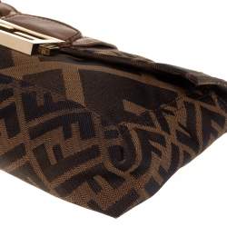 Pre Owned Fendi Tobacco Zucca Canvas and Leather Chain Baguette Shoulder Bag