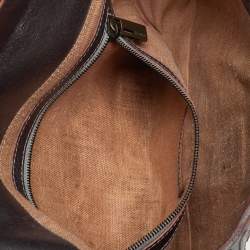 Pre Owned Fendi Silver Zucca Leather Medium Whipstitched Baguette Bag