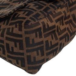 مملوكة مسبقًا حقيبة كتف فندي ماما فوريفر جلد وكانفاس زوكا بني