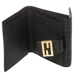 مملوكة مسبقًا Fendi Black Zucchino Coated Canvas Compact Wallet