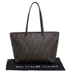 مملوكة مسبقًا حقيبة شوبر فندي كانفاس توباكو زوكا مبطن صغيرة