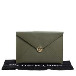 Pre Owned Fendi Green Leather Envelope Pouch