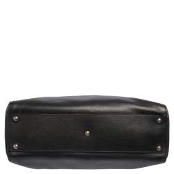 مملوكة مسبقًا Fendi Black Leather Medium Peekaboo Top Handle Bag
