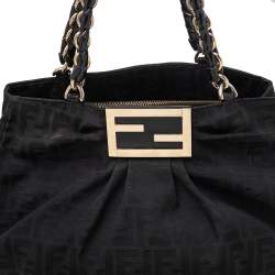 Pre Owned حقيبة كتف فندي ميا كانفاس زوكا أسود كبيرة