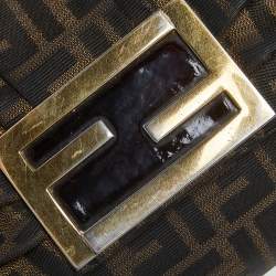 Pre Owned حقيبة كتف فندي م يا كانفاس زوكا توباكو بقلاب  