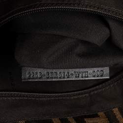 مملوكة مسبقًا حقيبة كتف فندي ميا جلد لامع وكانفاس توباكو زوكا بقلاب