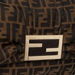 مملوكة مسبقًا حقيبة كتف فندي ميا جلد لامع وكانفاس توباكو زوكا بقلاب