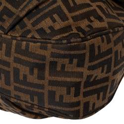 مملوكة مسبقًا حقيبة كتف فندي ميا جلد لامع وكانفاس توباكو زوكا بقلاب