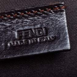 مملوكة مسبقًا محفظة فندي كانفاس زوكينو مقوى بيج/بني بسحاب محيط