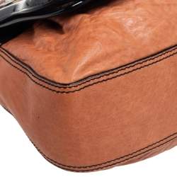 Pre Owned حقيبة كتف فندي B جلد وجلد لامع بني/ أسود مزخرفة