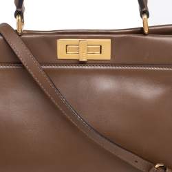 مملوكة مسبقًا حقيبة فندي بيكابو جلد بني داكن يد علوية متوسطة