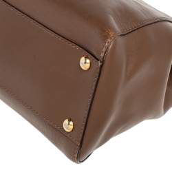 مملوكة مسبقًا حقيبة فندي بيكابو جلد بني داكن يد علوية متوسطة