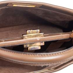مملوكة مسبقًا حقيبة فندي بيكابو جلد بني داكن يد علوية متوسطة