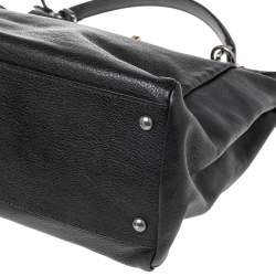 Pre Owned Fendi Black Leather Large Peekaboo Top Handle Bag
