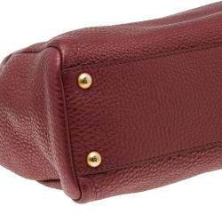 Pre Owned Fendi Metallic Ruby Red Selleria Leather Medium Peekaboo Top Handle Bag