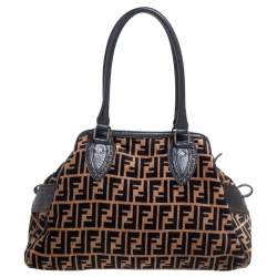 Pre Owned حقيبة فندي شيف دي جور جلد لامع وكانفاس أسود مرصع متوسطة