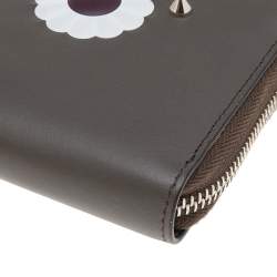 Pre Owned Fendi Taupe Leather Century Hypnoteyes Zip Around Wallet