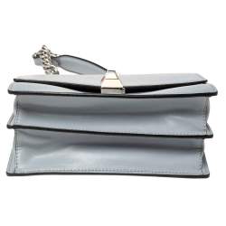 مملوكة مسبقًا حقيبة كتف فندي كان I جلد أزرق صغيرة