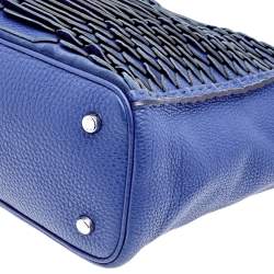 مملوكة مسبقًا Fendi Blue Selleria Leather and Suede Small Scalloped Anna Bucket Bag