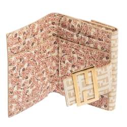 مملوكة مسبقًا Fendi Cream Zucchino Coated Canvas FF Flap Compact Wallet