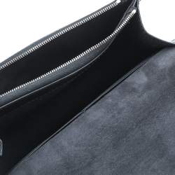 مملوكة مسبقًا محفظة بسلسلة فندي جلد أسود مرصعة أشكال قوس قزح 