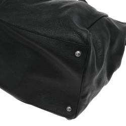 Pre Owned Fendi Black Leather Large Peekaboo Top Handle Bag