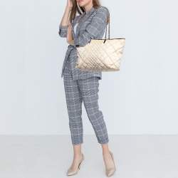 Pre Owned Fendi Cream/Black Zucca Quilted Canvas And Leather Roll Shopper Tote