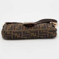 مملوكة مسبقًا Fendi Tobacco Zucca Canvas and Leather Baguette Bag