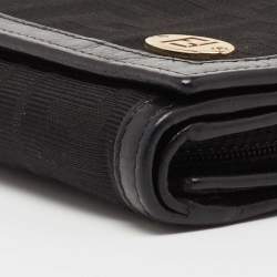 مملوكة مسبقًا Fendi Black Zucca Canvas and Leather FF Flap Continental Wallet