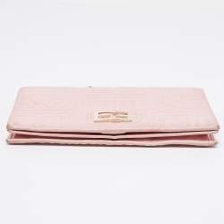 Pre Owned Fendi Pink Embossed Leather Chain Clutch 