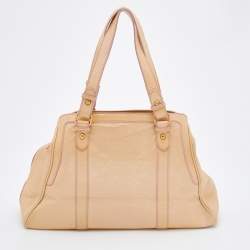 Pre Owned Fendi Beige Patent Leather De Jour Tote