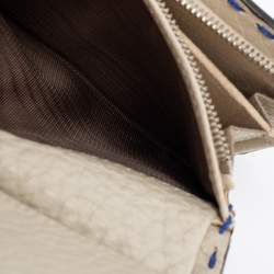 Pre Owned محفظة فندي جلد سيليريا رصاصي فاتح/أزرق ثلاثية الطي