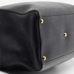 مملوكة مسبقًا حقيبة يد فندي 2جور جلد أسود متوسطة 