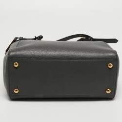 مملوكة مسبقًا حقيبة يد توتس فندي بيتيت ساك 2جور جلد أزرق باستيل