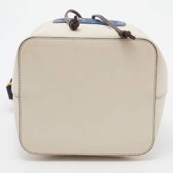 Pre Owned Fendi Off White/Blue Leather Mon Tresor Bucket Bag