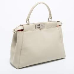 Pre Owned Fendi Off White Leather Medium Peekaboo Top Handle Bag