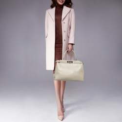 Pre Owned Fendi Off White Leather Medium Peekaboo Top Handle Bag