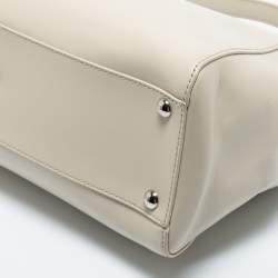 Pre Owned Fendi Off White Leather Medium Peekaboo Top Handle Bag