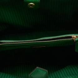 مملوكة مسبقًا حقيبة يد توتس فندي بيتيت ساك 2جور جلد أزرق باستيل