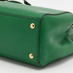 مملوكة مسبقًا حقيبة يد توتس فندي بيتيت ساك 2جور جلد أزرق باستيل