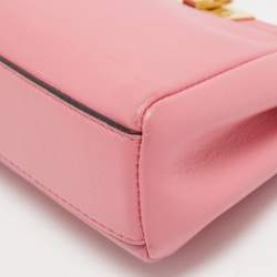 مملوكة مسبقًا حقيبة كروس فندي مايكرو بيكابو جلد وردي