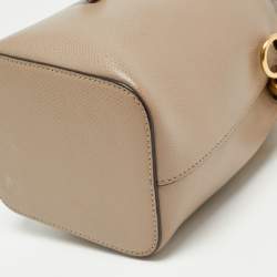 Pre Owned Fendi Beige Leather Mini Mon Tresor Drawstring Bucket Bag
