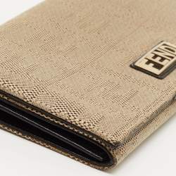 مملوكة مسبقًا Fendi Beige Zucca Canvas Flap Continental Wallet