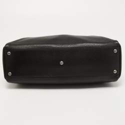 Pre Owned Fendi Black Leather Medium Peekaboo Top Handle Bag
