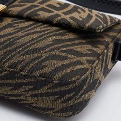 Pre Owned Fendi x Sarah Coleman Brown/Black FF Vertigo Canvas and Watersnake Leather Small Baguette 