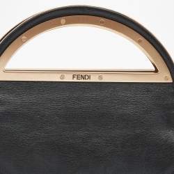 مملوكة مسبقًا Fendi Black Leather Cut Out Handle Clutch Bag