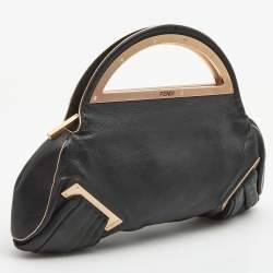 مملوكة مسبقًا Fendi Black Leather Cut Out Handle Clutch Bag