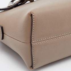 مملوكة مسبقًا Fendi Beige Leather Micro By The Way Crossbody Bag